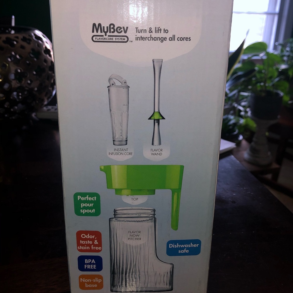 Primula Infusion Pitcher - Picture 3 of 4